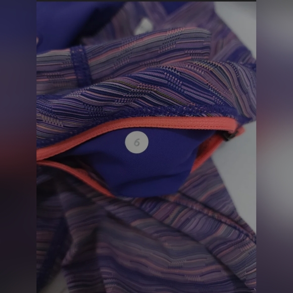 Lululemon Run: Top Speed Crop | Space Dye Twist Iris Flower Pink Shell  size 6 - Picture 6 of 7